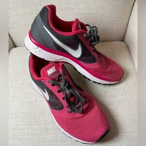 Nike Women’s Zoom Vomero 8 Running Shoes Pink Gray White Size 10.5 Athletic